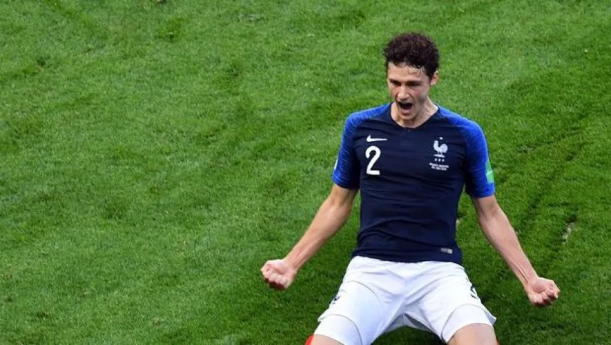 最佳進球全解析 歷屆世界盃經典進球回顧  2018 年 - 班傑明·帕瓦德（Benjamin Pavard）外腳背弧線射門